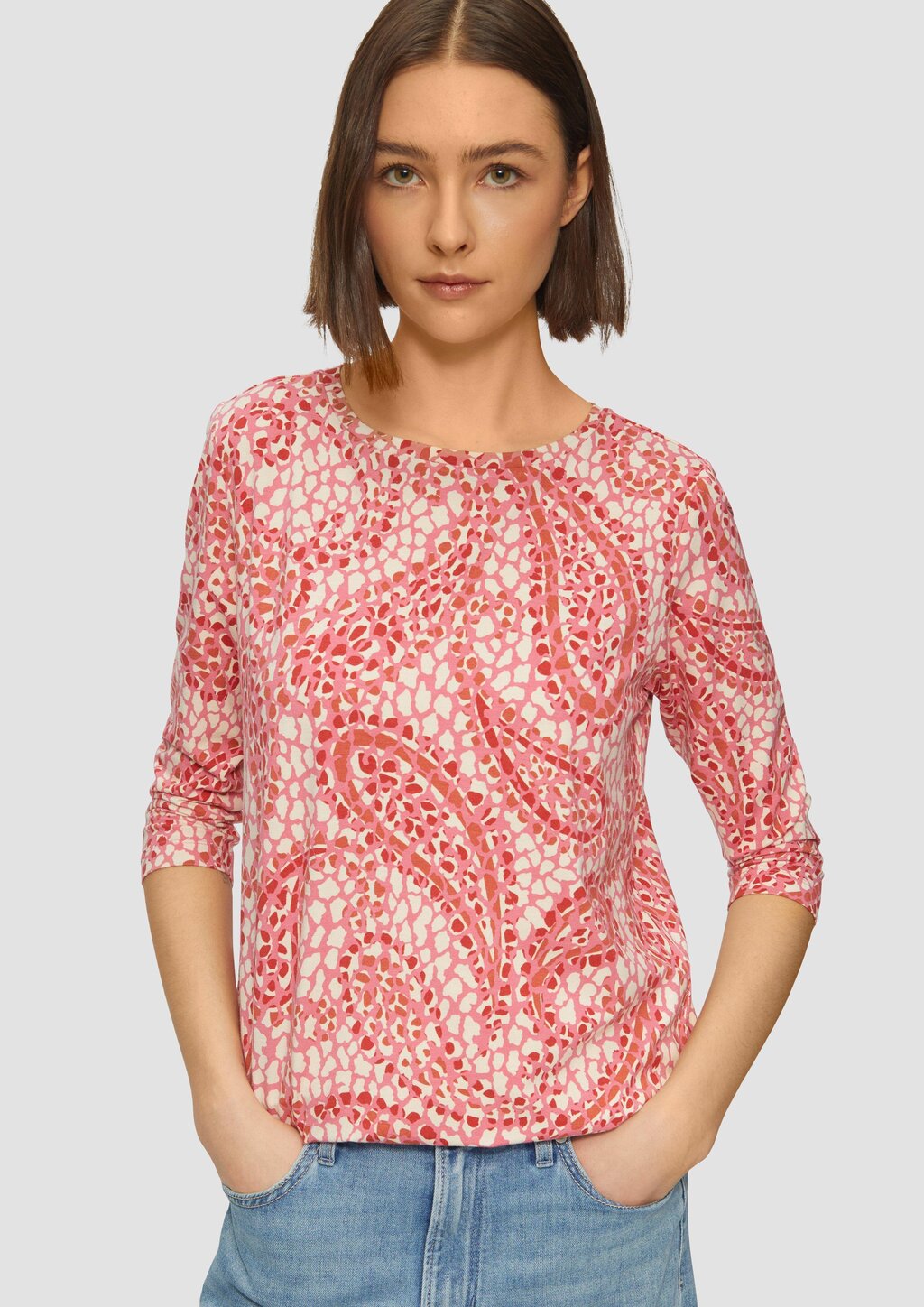 Shirt aus Viskosestretch in O-Shape