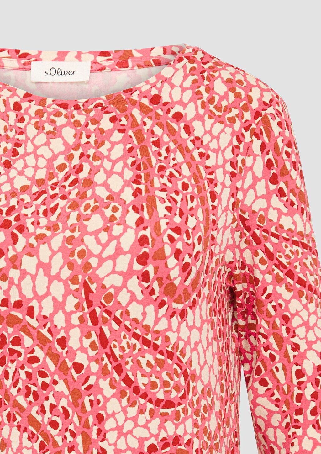 Shirt aus Viskosestretch in O-Shape