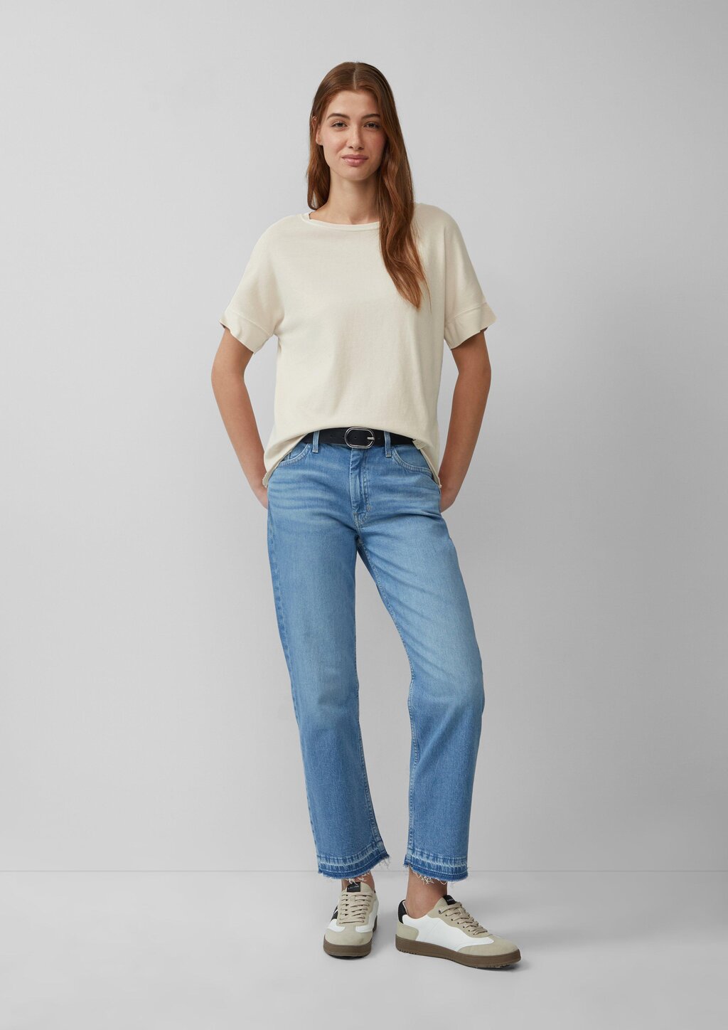 Gewaschenes T-Shirt mit Ziernähten im Relaxed Fit