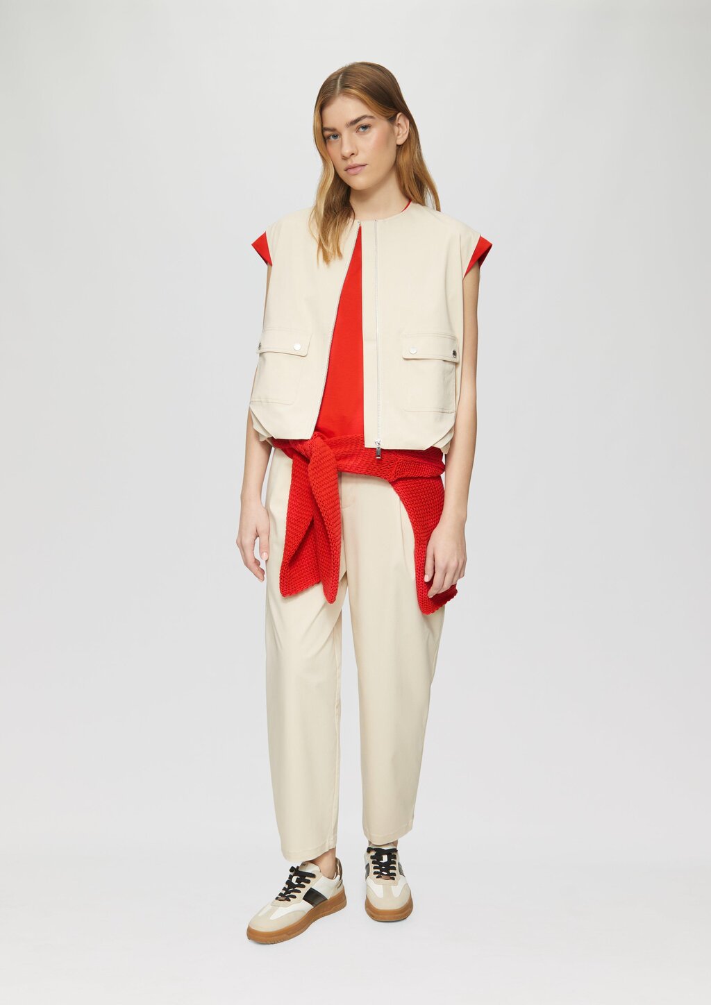 T-Shirt im Relaxed Fit mit überschnittenen Schultern