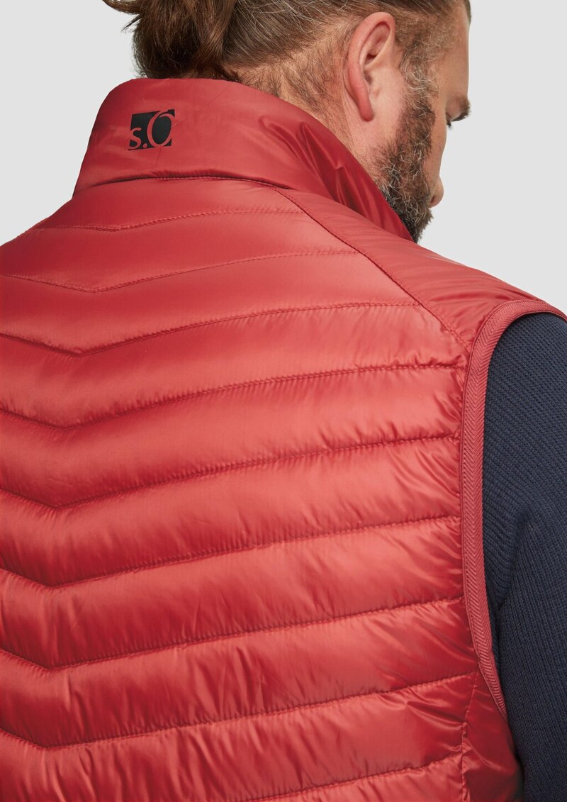 Sportive Steppweste mit Kontrastdetails | 360° Circular Vision