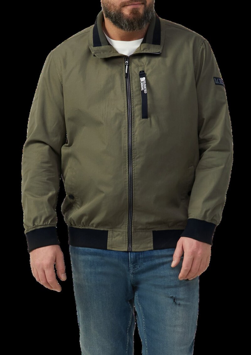 Outdoor-Jacke mit Stehkragen und Kontrast-Details