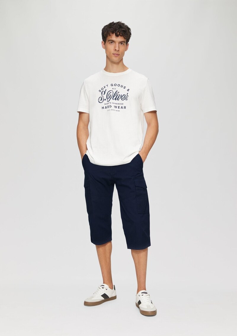 File: Strukturierte Bermuda im Relaxed Fit in 3/4-Länge