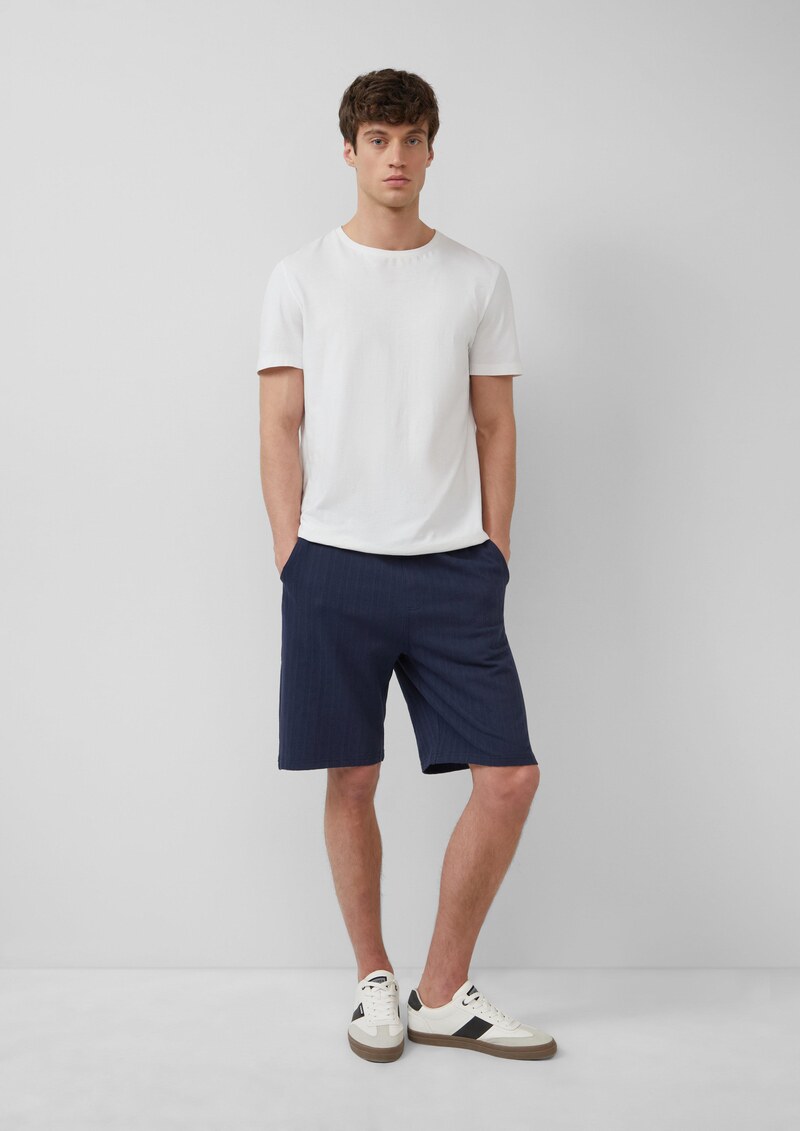 Detroit: Strukturierte Bermuda im Relaxed Fit