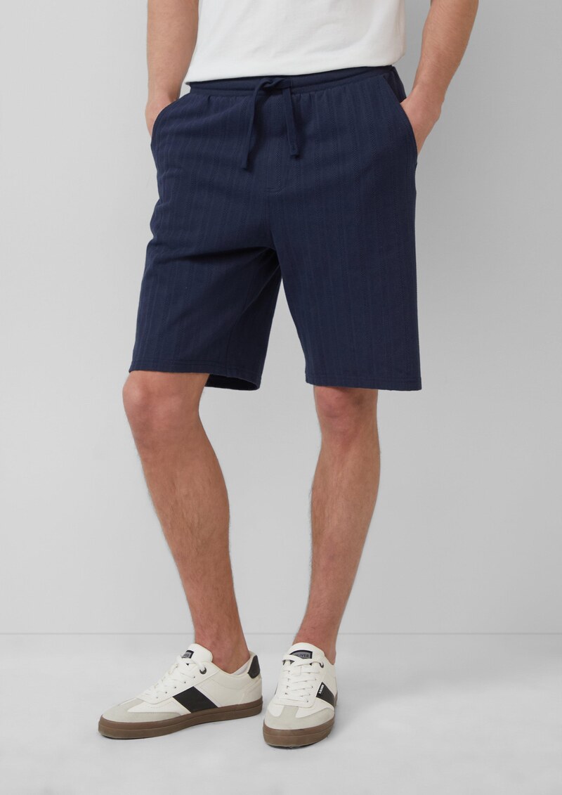 Detroit: Strukturierte Bermuda im Relaxed Fit