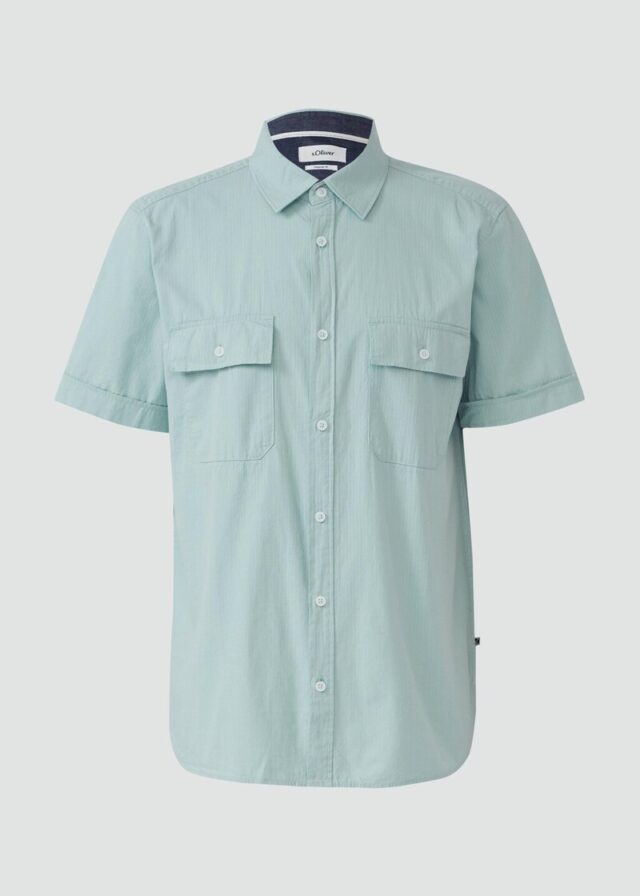 Regular Fit: Kurzarmhemd mit Strukturstreifen und Kentkragen