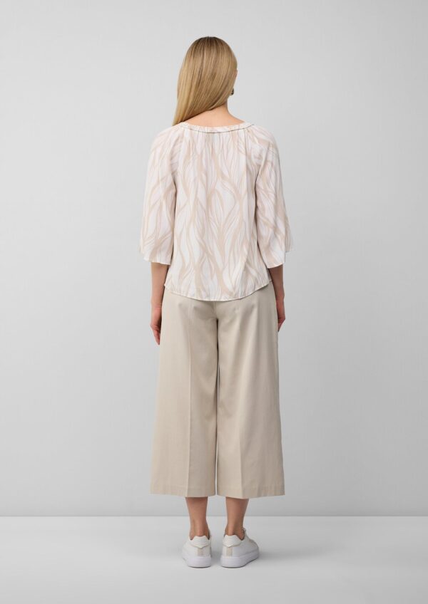 Viskosebluse mit weiten 3/4-Ärmeln und Kragen-Detail