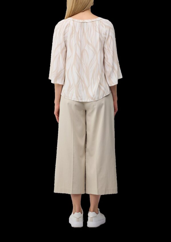 Viskosebluse mit weiten 3/4-Ärmeln und Kragen-Detail