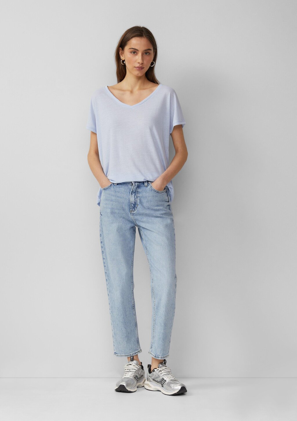 Locker geschnittenes T-Shirt aus Leinenmix