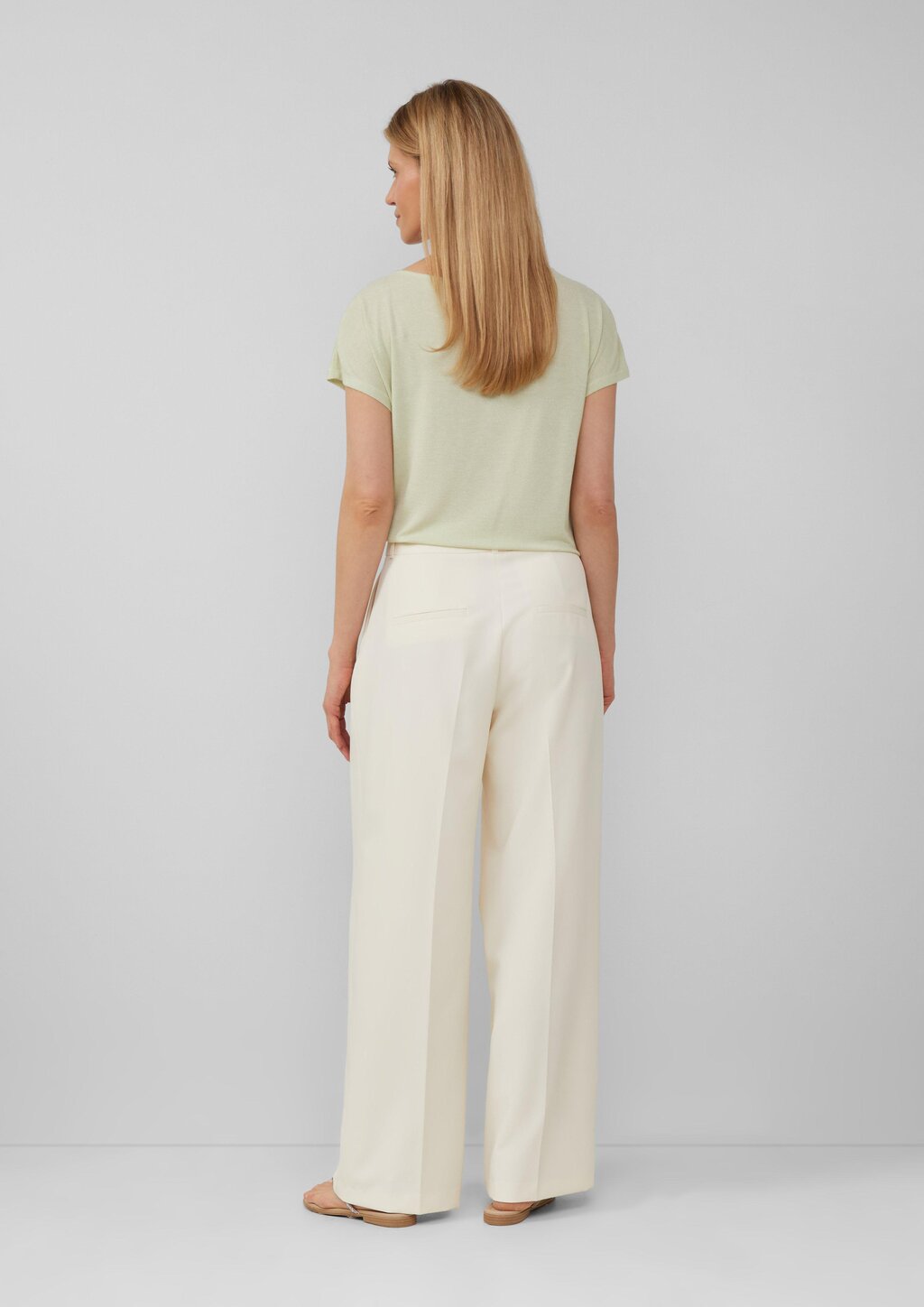 T-Shirt im Relaxed Fit mit Glitzergarn und U-Boot-Ausschnitt