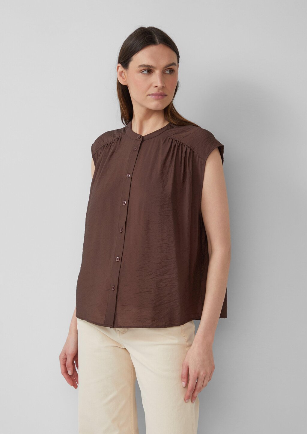 Weites Blusentop mit Raffung und Spitzen-Detail