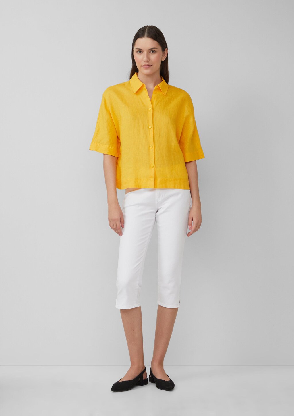 Kurzarmbluse aus Leinen im Relaxed Fit