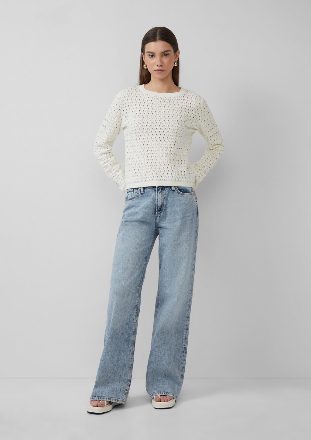 Leichter Baumwollpullover mit Ajourmuster