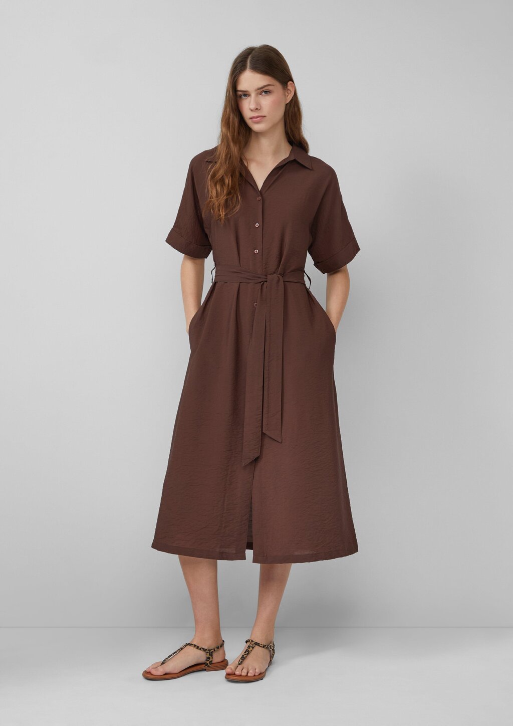 Hemdblusenkleid aus Viskosemix mit Eingrifftaschen