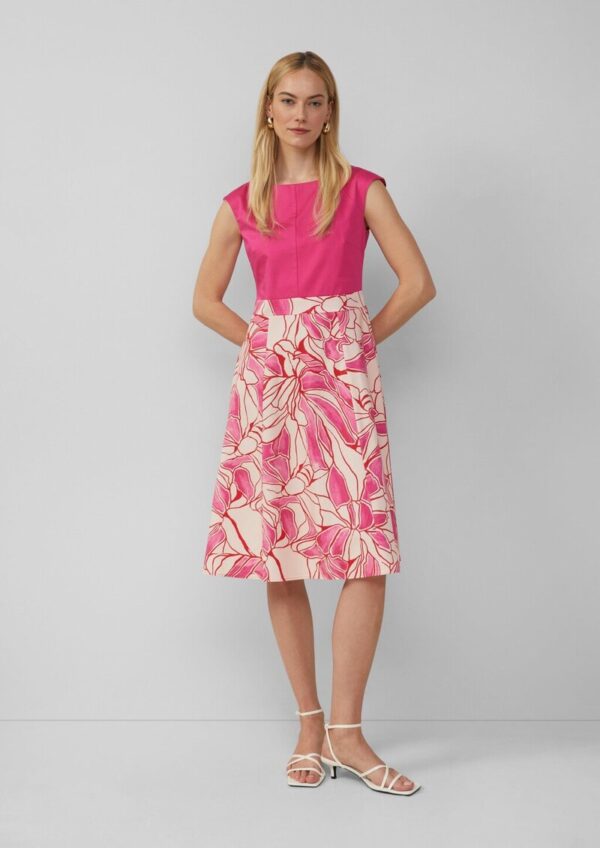 Ärmelloses Kleid aus Baumwollmix mit ausgestelltem Rock