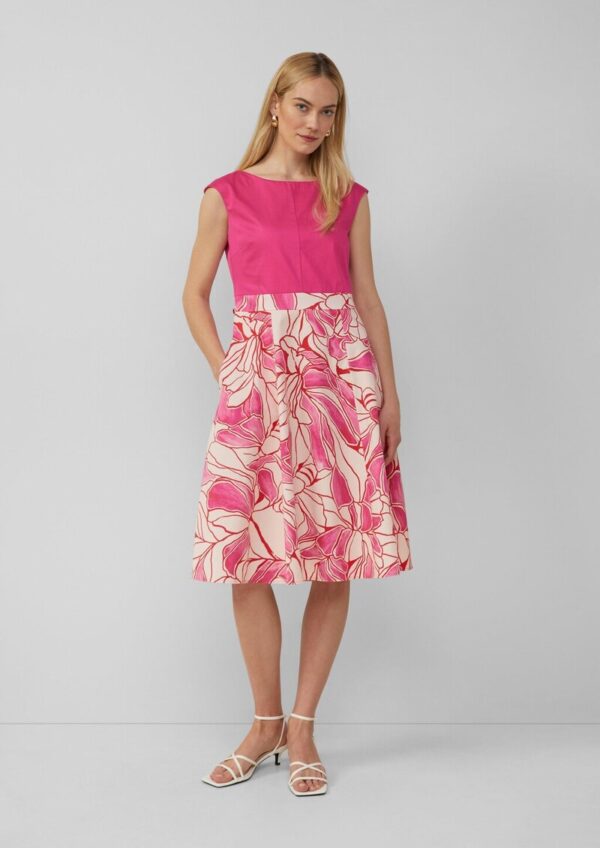 Ärmelloses Kleid aus Baumwollmix mit ausgestelltem Rock