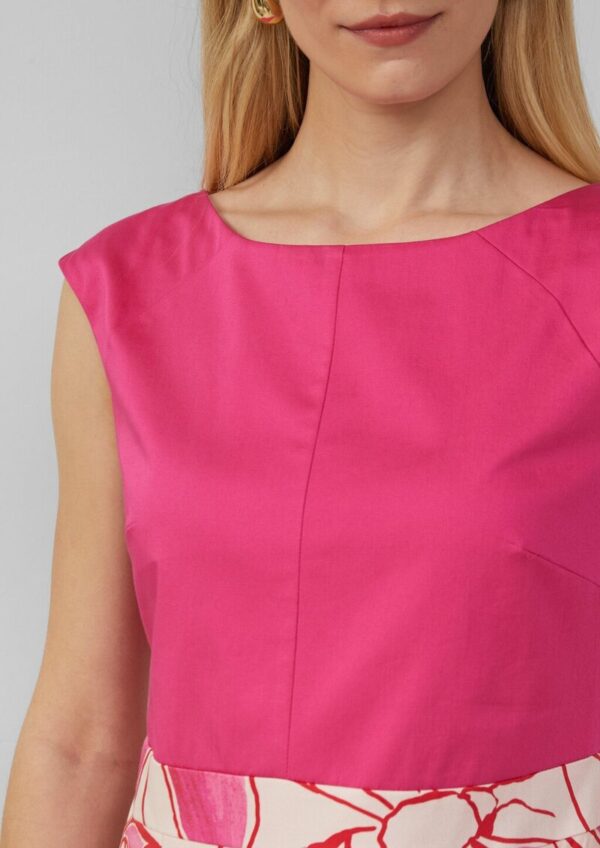 Ärmelloses Kleid aus Baumwollmix mit ausgestelltem Rock