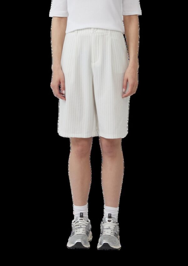 Nadelstreifen-Bermuda