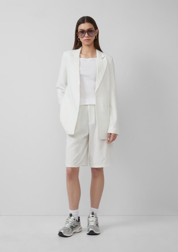 Nadelstreifen-Bermuda