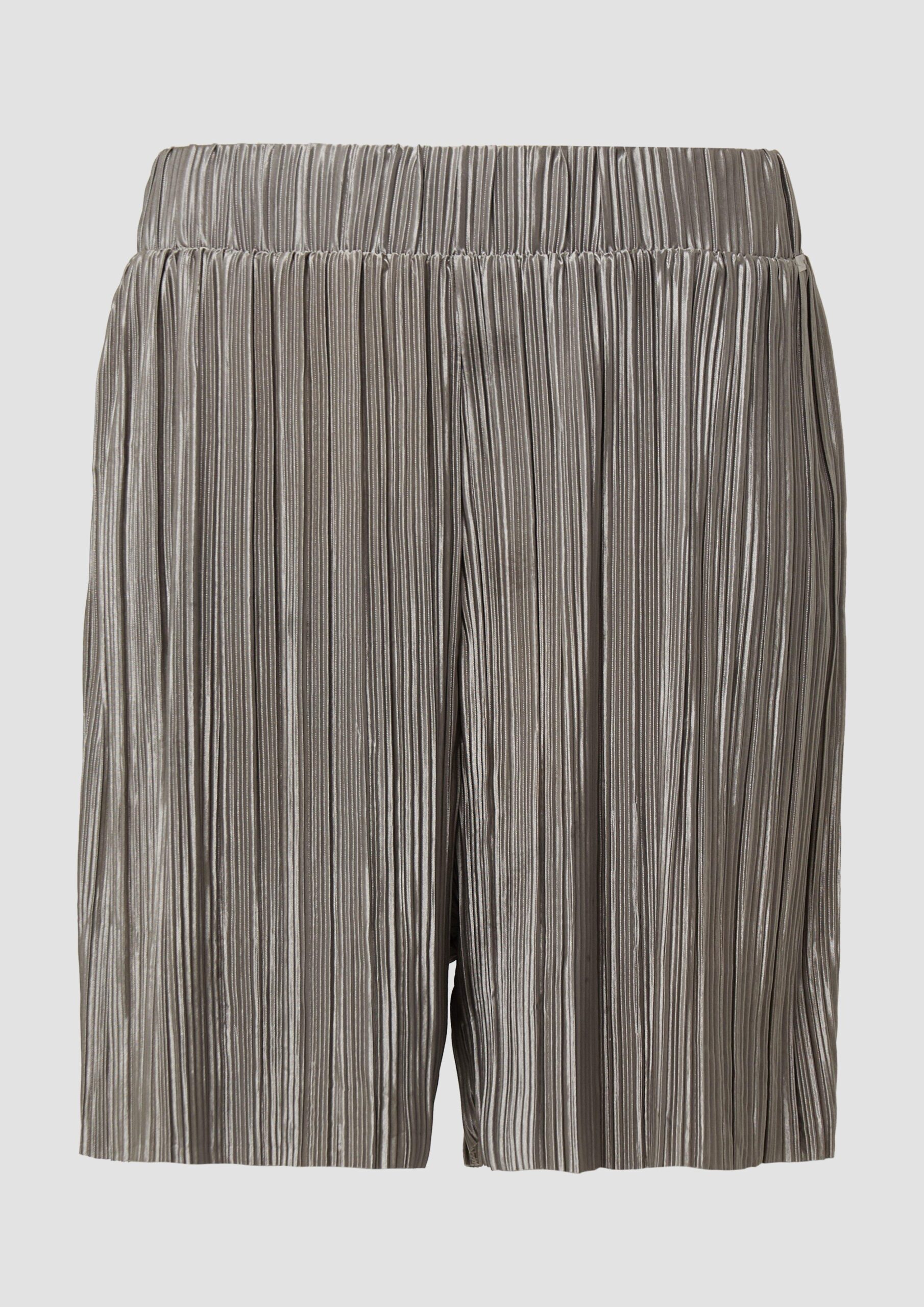 Shorts mit Plisseefalten
