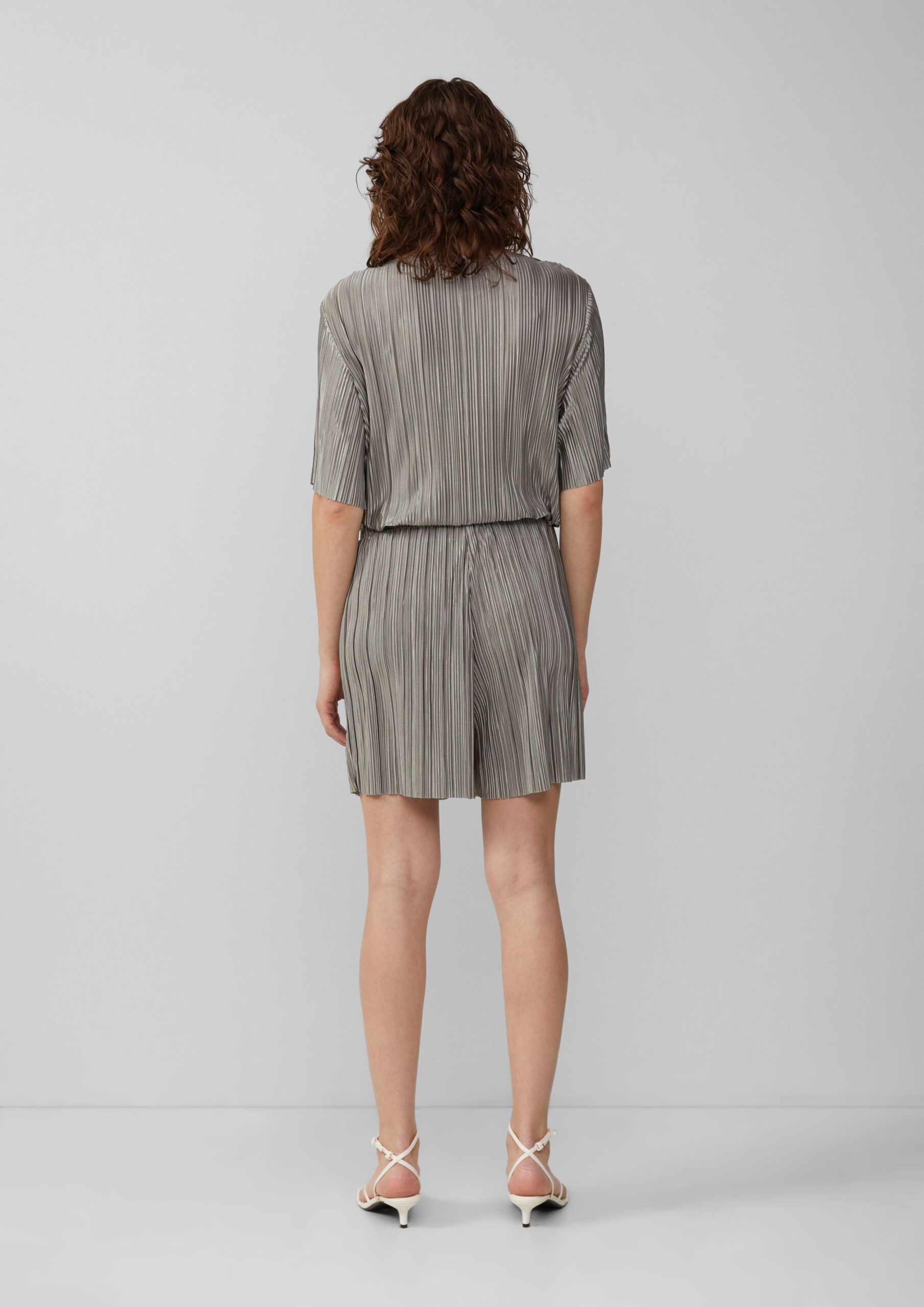 Shorts mit Plisseefalten