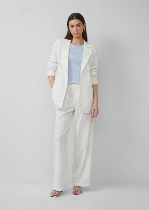 Nadelstreifen-Hose mit weitem Bein
