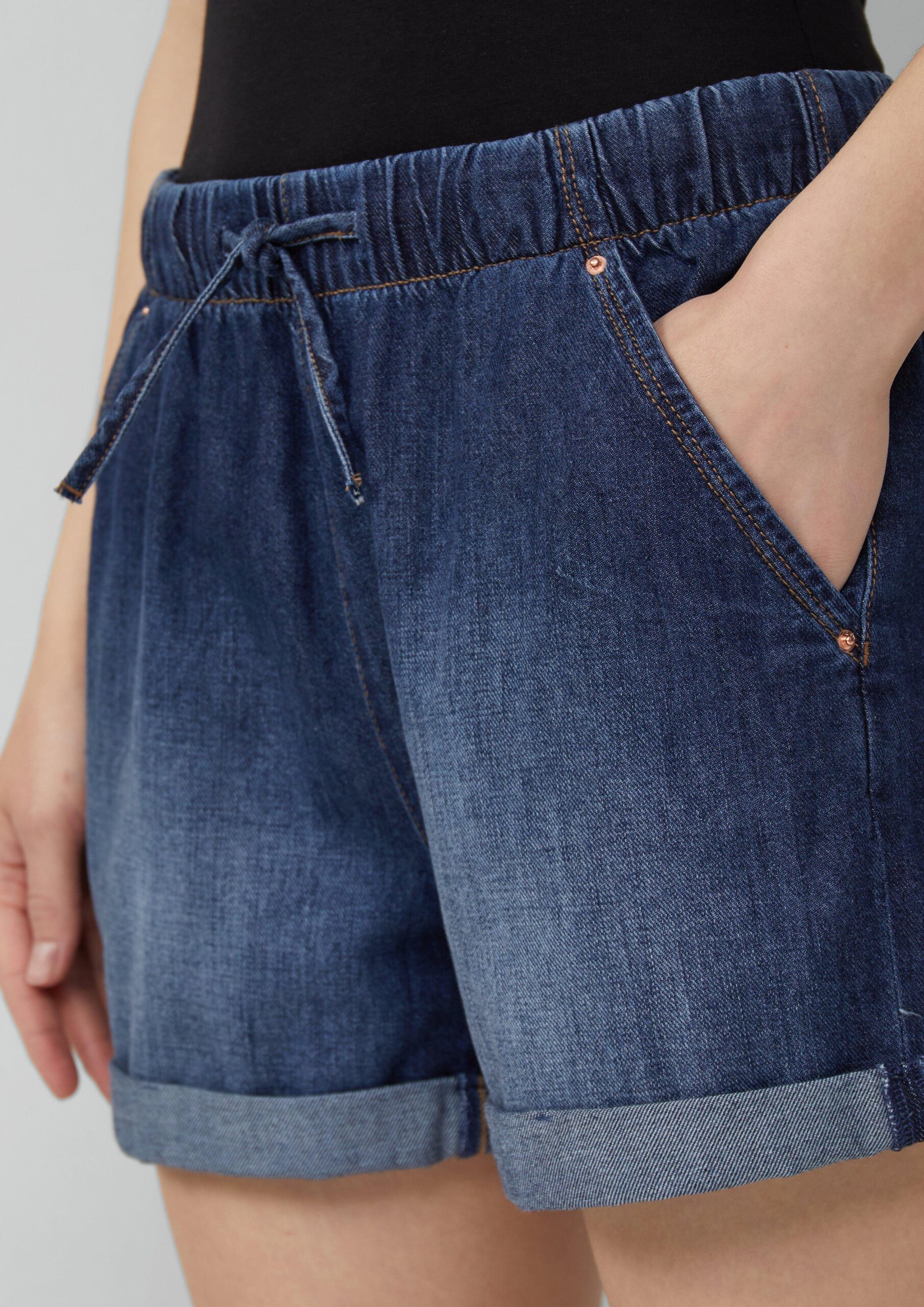 Jeans-Shorts / Comfort Fit / Mid Rise / Elastikbund