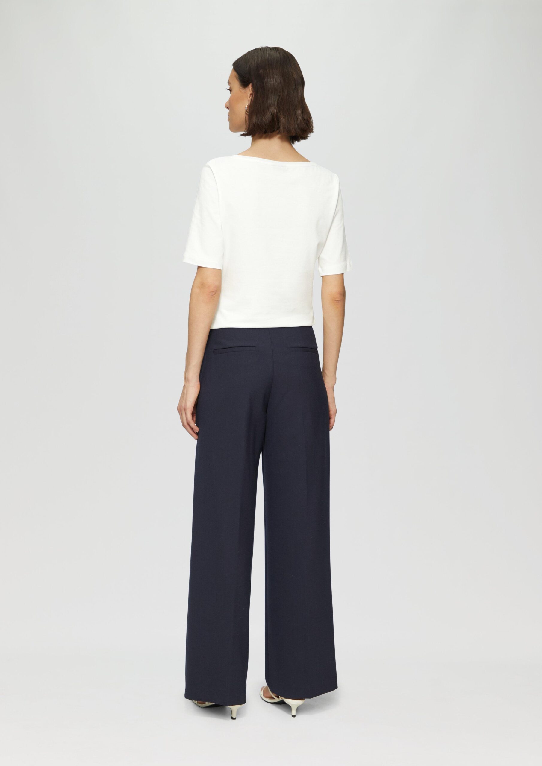 T-Shirt aus Baumwollmix mit Pailletten-Schriftzug