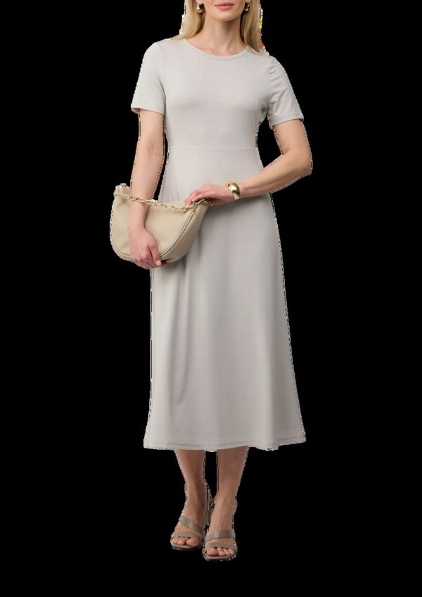 Tailliertes Midikleid aus Viskosemix aus Glitzergarn