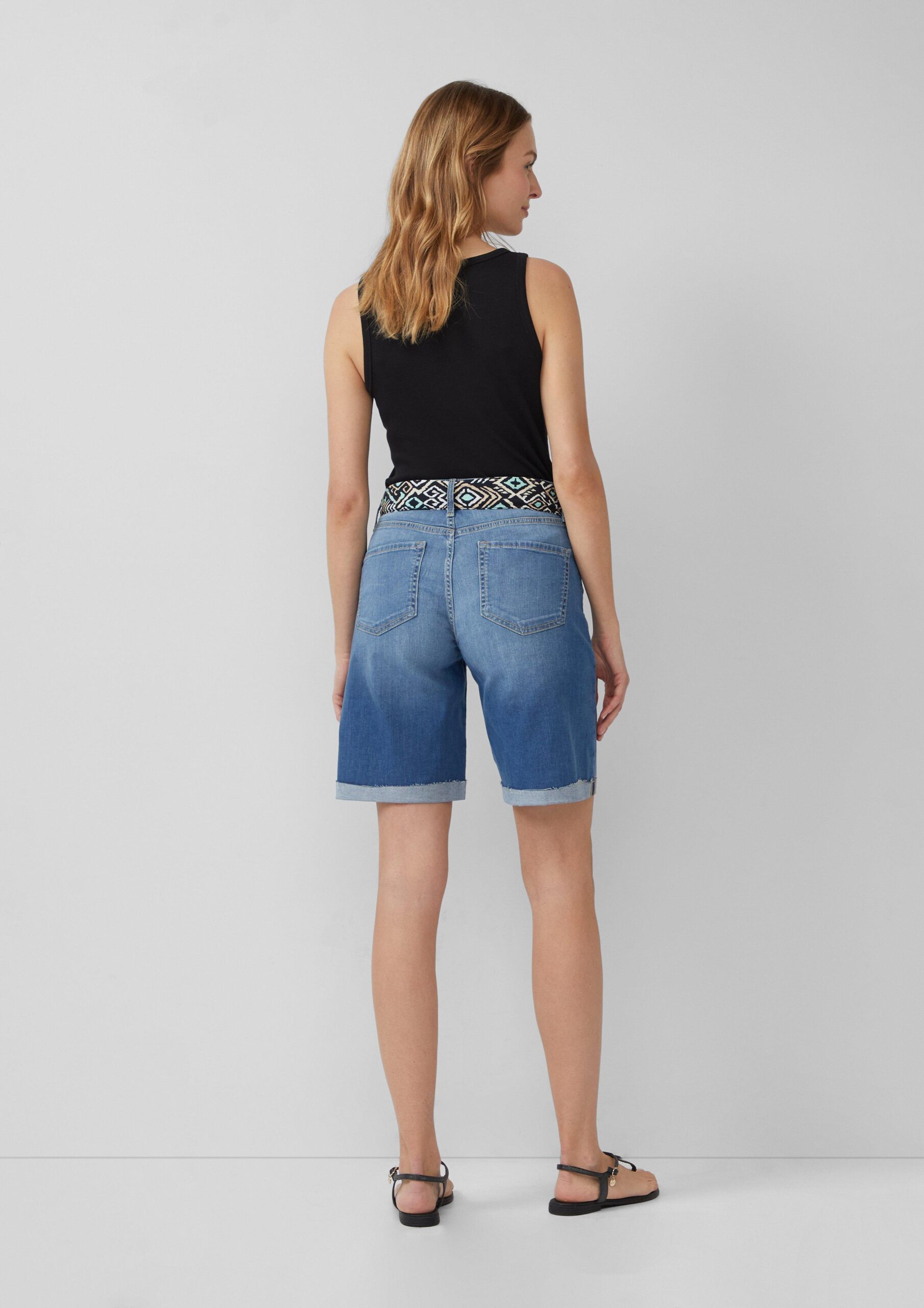 Jeans-Bermuda Karolin / Regular Fit / Mid Rise / Bindegürtel