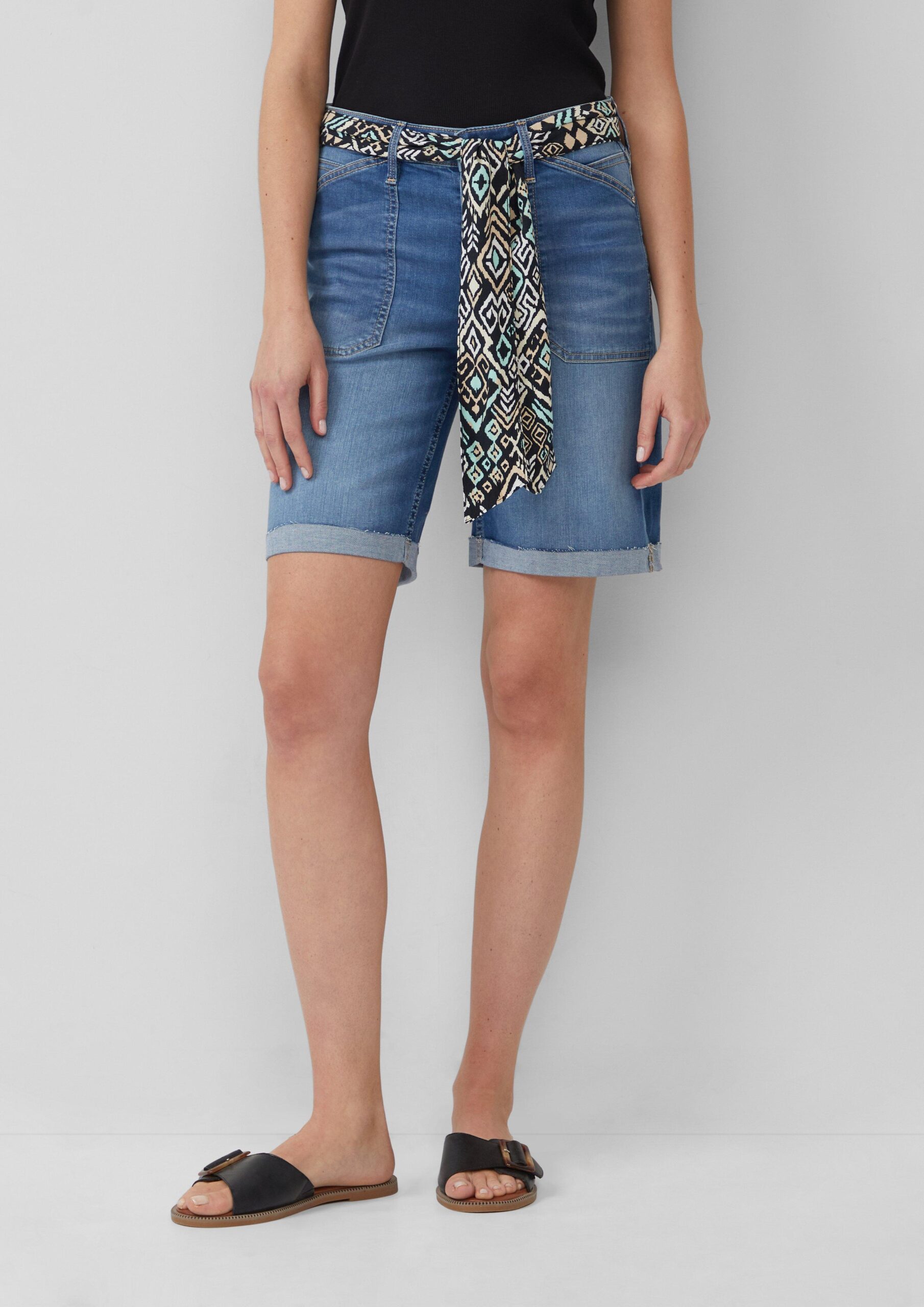 Jeans-Bermuda Karolin / Regular Fit / Mid Rise / Bindegürtel