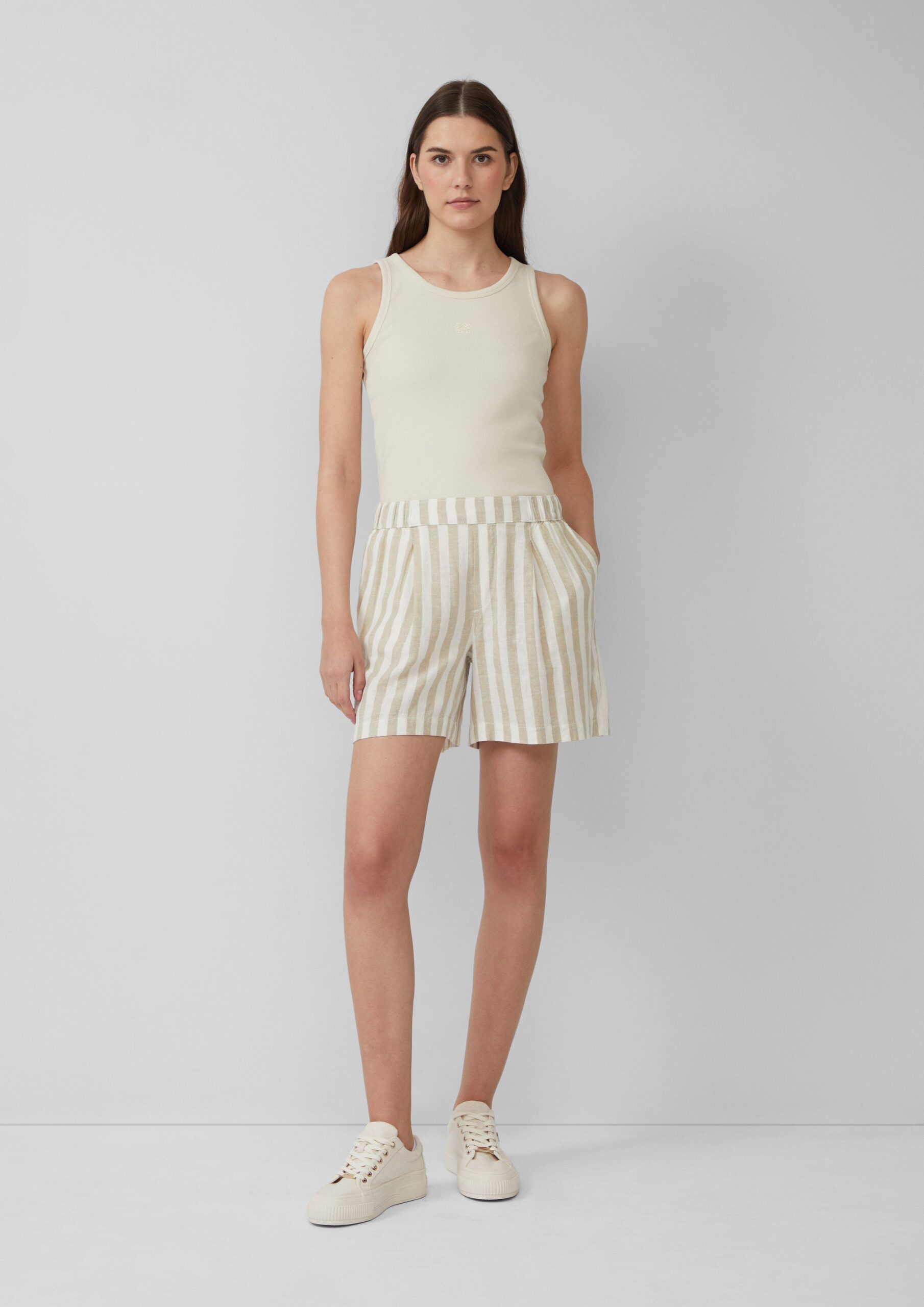 Shorts aus Leinenmix mit Eingrifftaschen