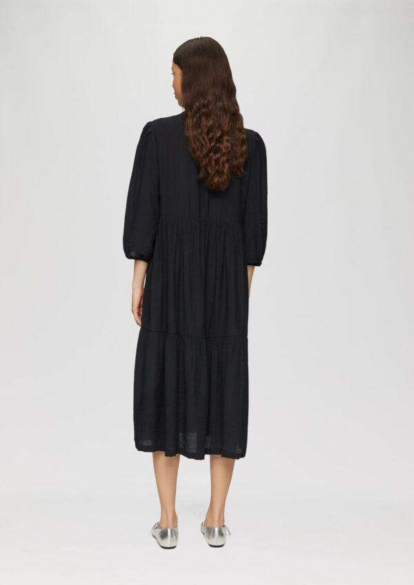 Strukturiertes Midikleid aus Viskosemix