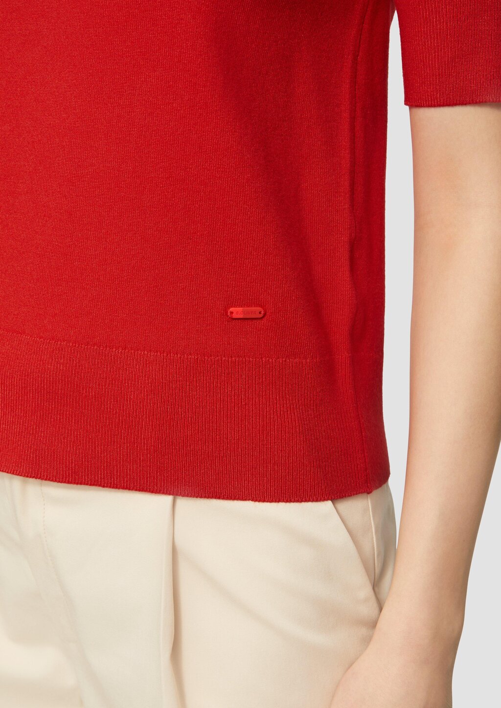 Kurzärmeliger Strickpullover aus Viskosemix