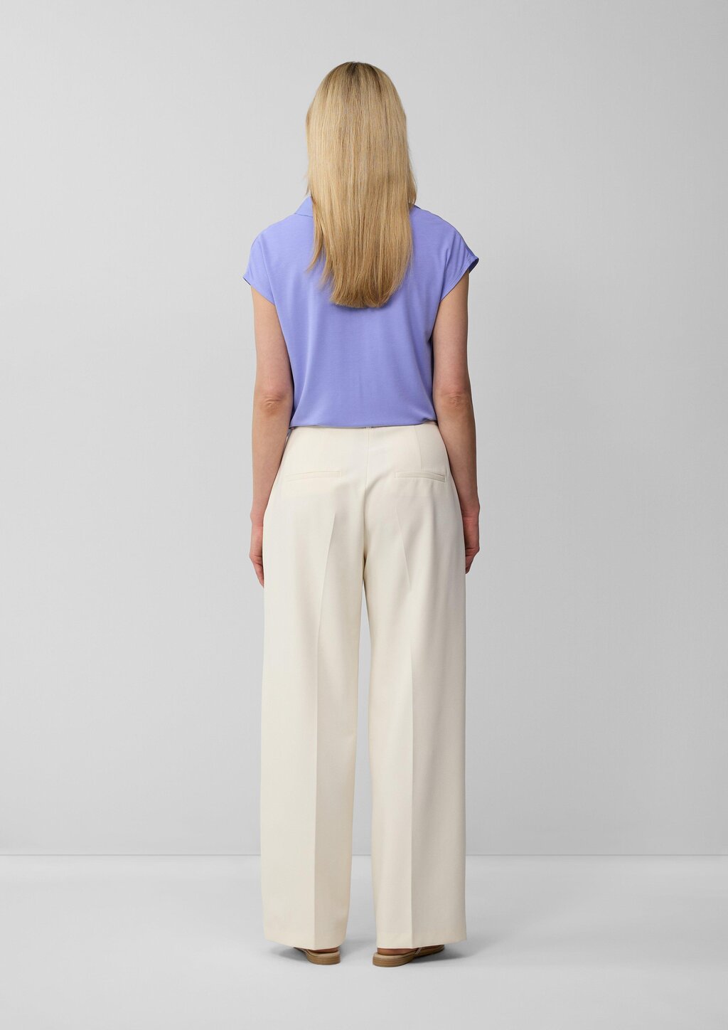 Blusenshirt aus Viskose mit V-Ausschnitt