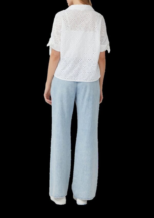 Lockere Bluse mit Lochstickerei und Knotendetail