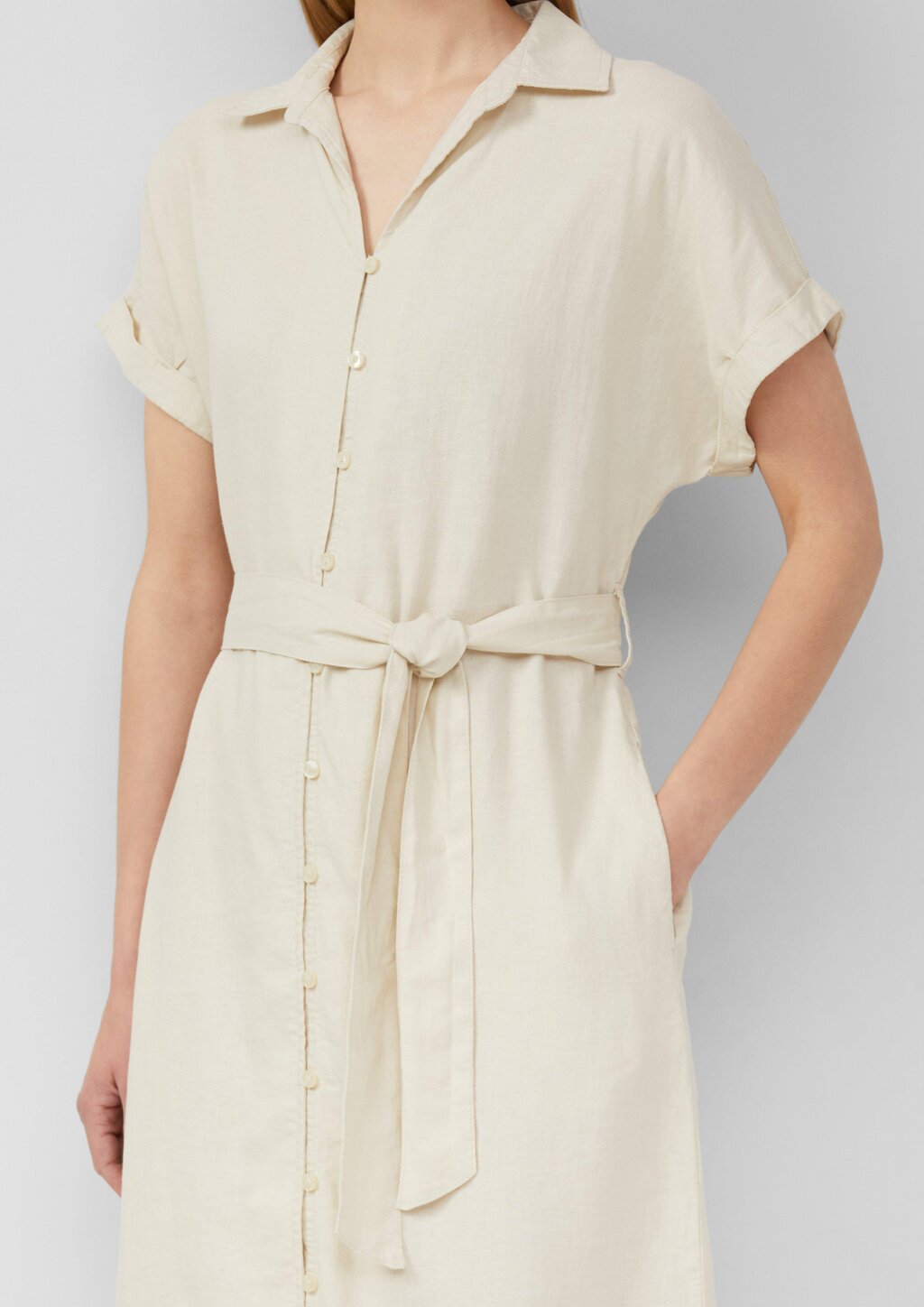 Midikleid aus Leinenmix mit Eingrifftaschen