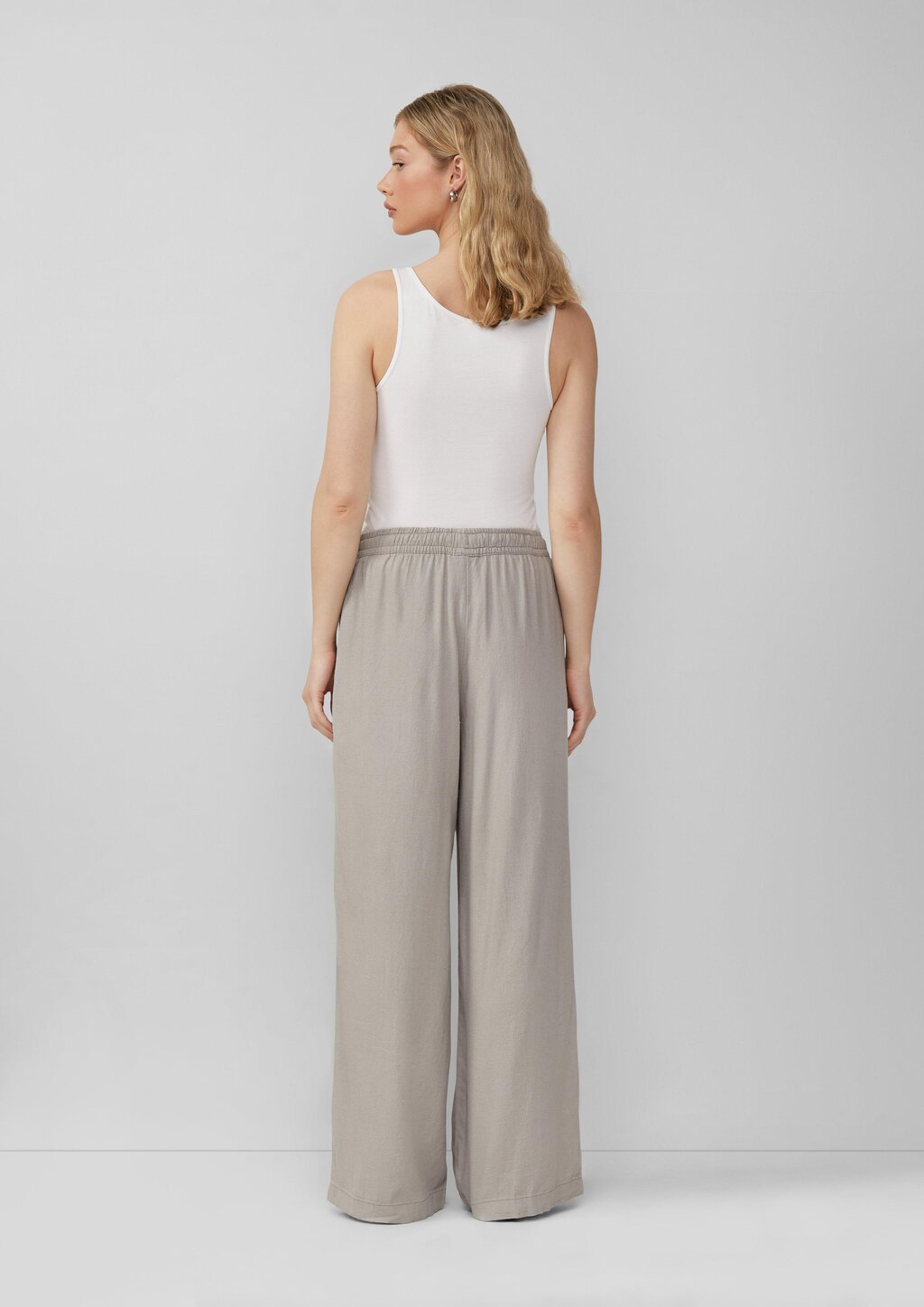 Leinenmixhose mit Gummizug und weitem Bein