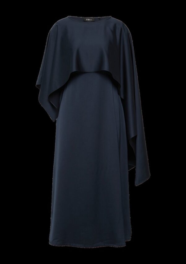 Kurzes Satinkleid mit abnehmbarem Schulterteil