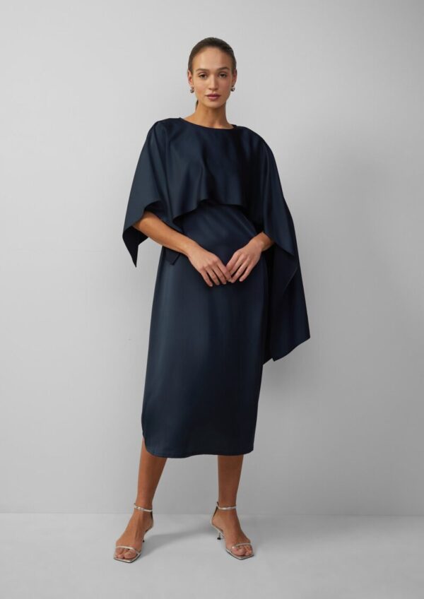 Kurzes Satinkleid mit abnehmbarem Schulterteil