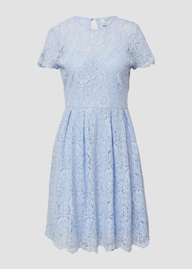 Tailliertes Spitzenkleid