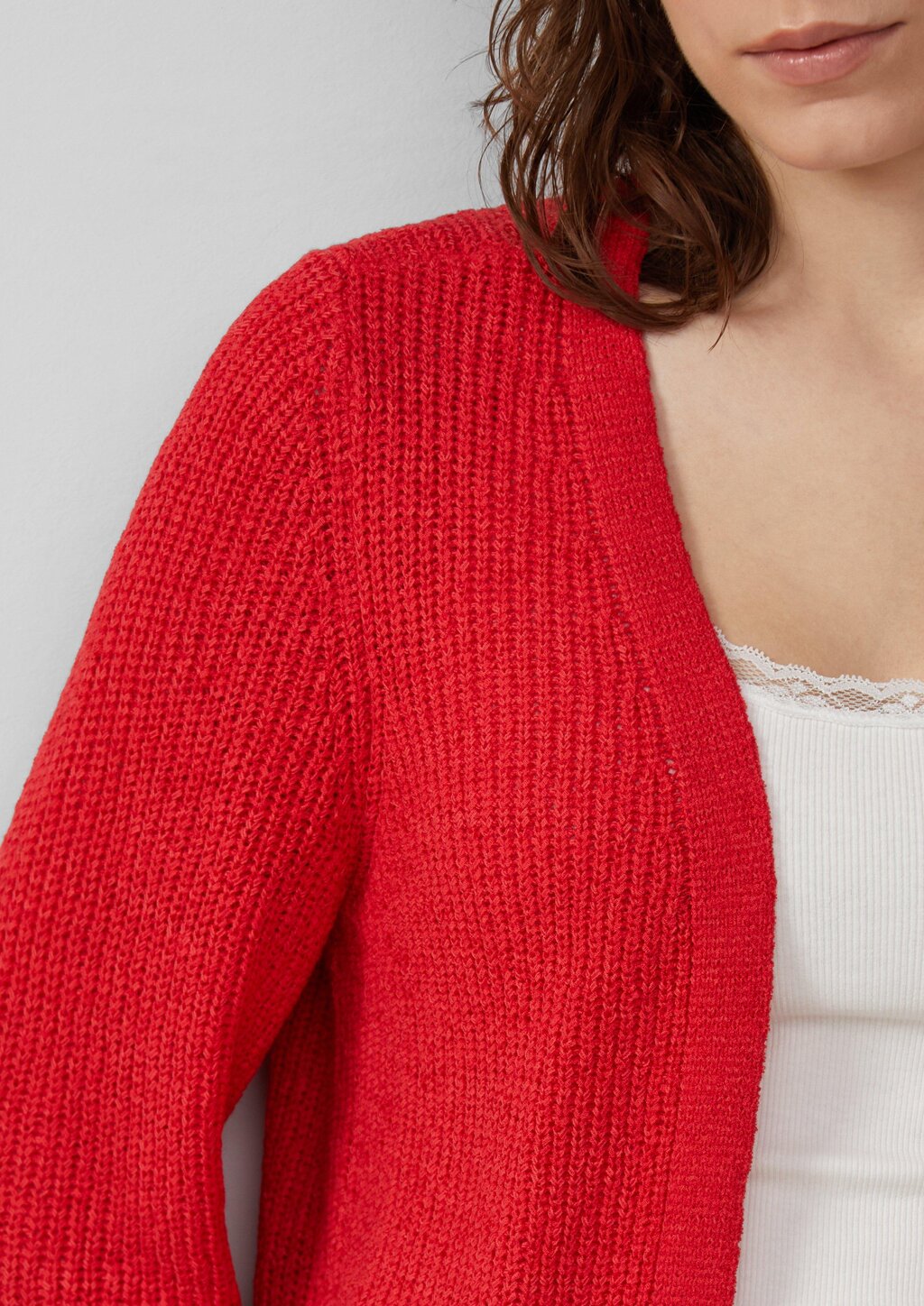 Strickjacke aus Bändchengarn