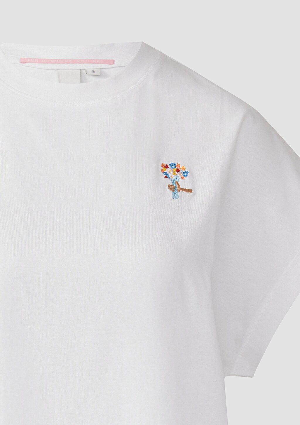 Lässiges Shirt mit überschnittener Schulter