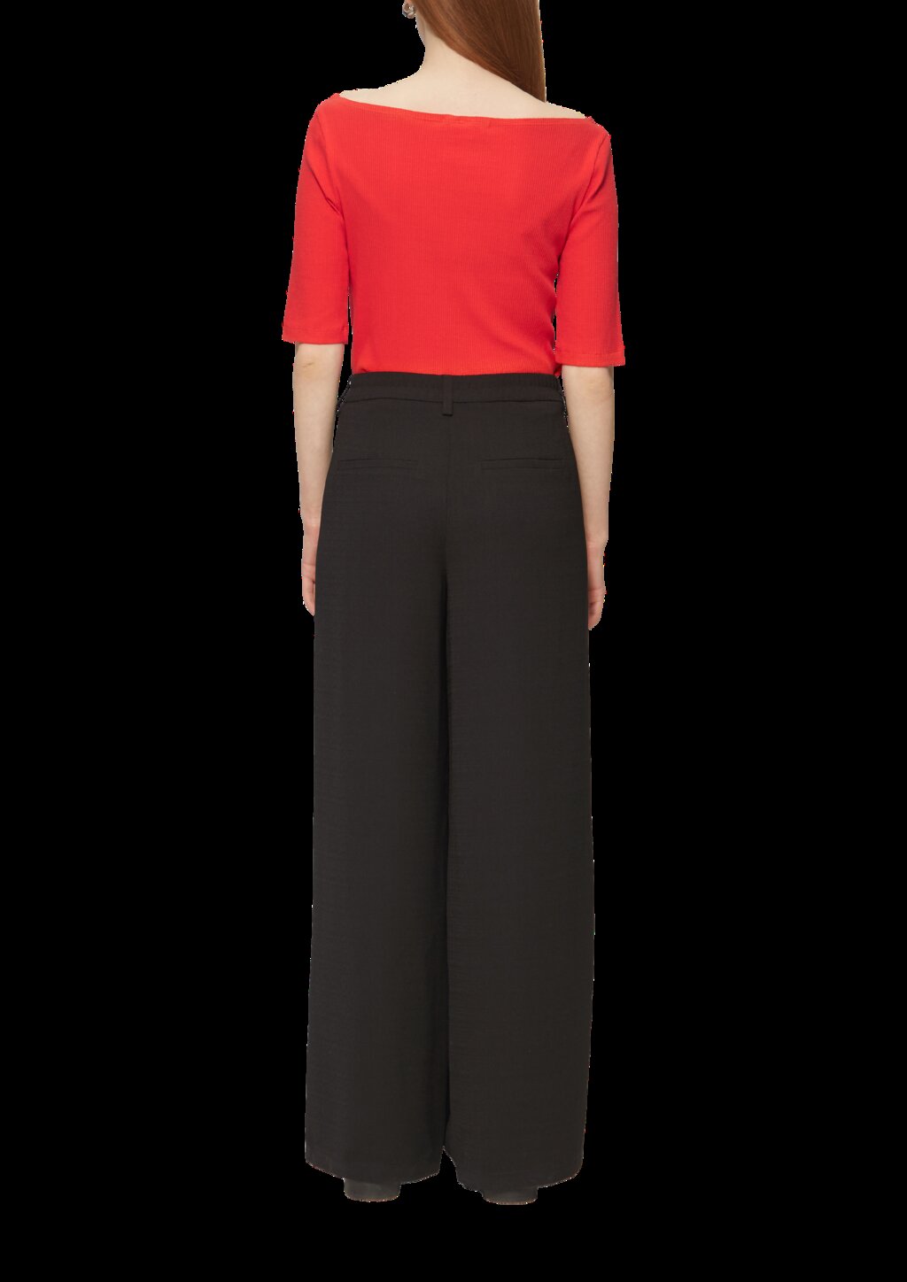 Schmales Rippshirt mit U-Boot Ausschnitt