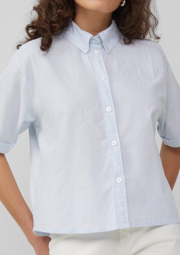 Baumwoll-Bluse mit feinen Streifen | QS x Debi Flügge