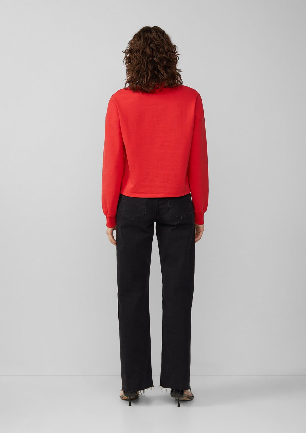 Sweatshirt mit Stickerei