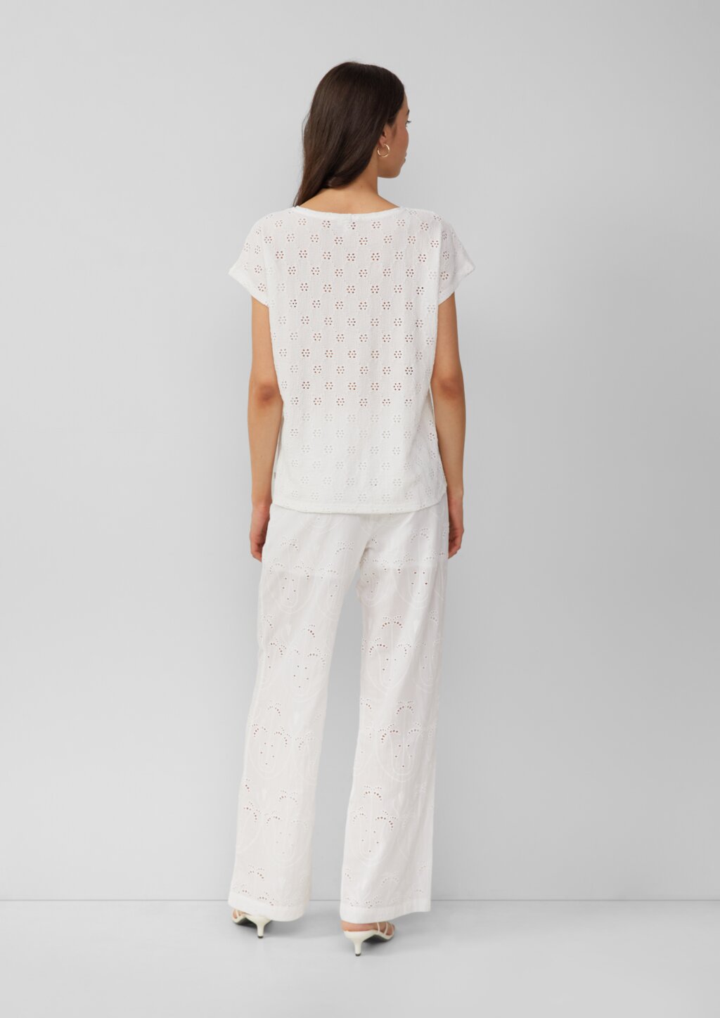 Shirt mit Lochstickerei