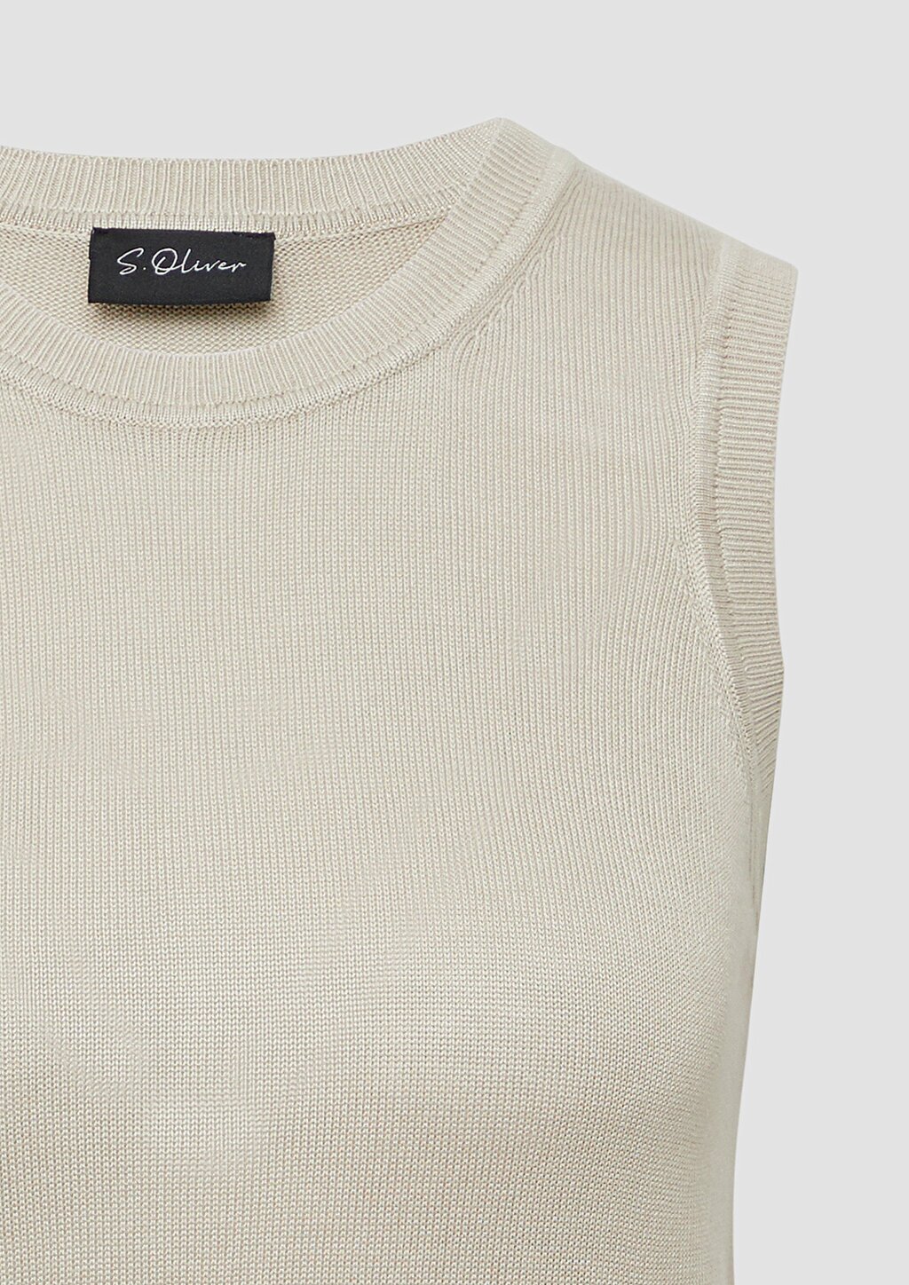 Feinstrick-Top aus Viskose im Slim Fit