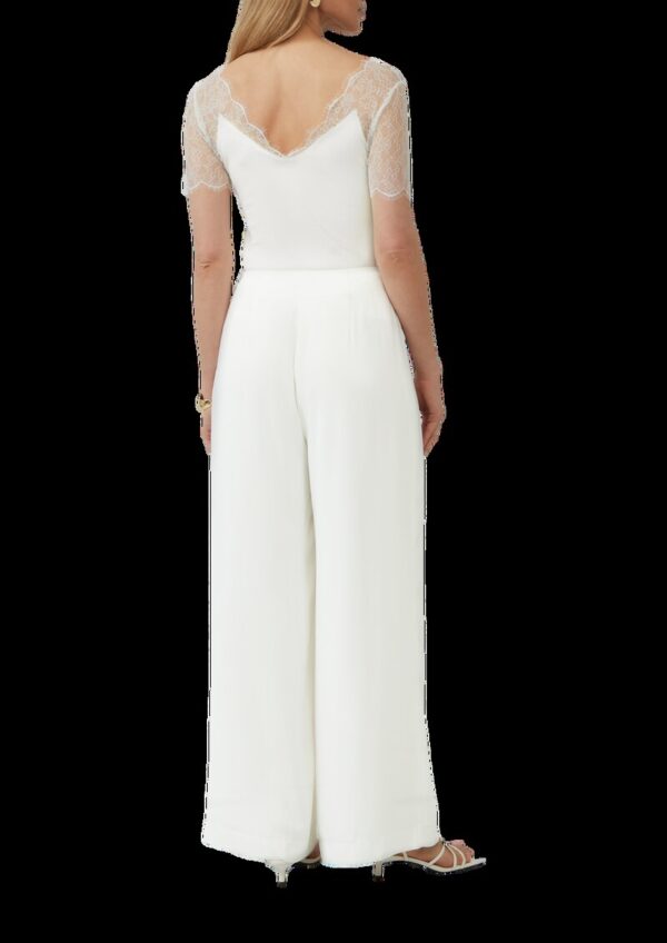 Feminines Ripp-Shirt im Slim Fit mit Spitze