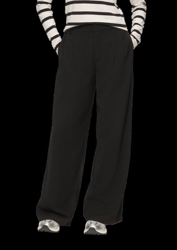 Bundfaltenhose mit weitem Bein